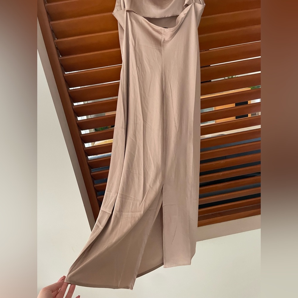 Petal & Pup - Persia dress in Taupe size 12 - Picture 4 of 4